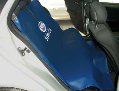 Potah na sedadla pro FIAT obj. č. D-S 15 FI Potah na sedadla spolehlivě chrání přední sedadla proti znečištění. Vyrobeno z odolné modré koženky.