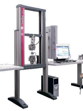 Je pouţitelný pro rutinní testování i pro studium mechanických vlastností materiálů, umoţňuje tlakové, tahové a ohybové testy materiálu.