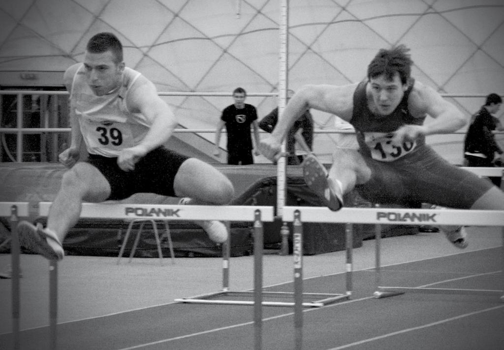 ..500 cm Trojskok: Martin Vachata (ČVUT Praha)...15,02 cm Koule: Martin Stašek (VUT Brno)...17,52 cm 4 x 200 m: Bernášek, K., Feher, Benda, Chyba (FTVS UK Praha).1:31,37 min.