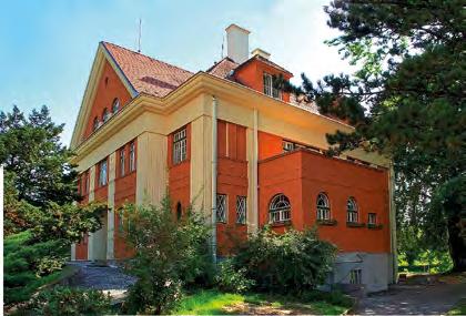 0903242N, 17.6947536E Zwiedzenie można zamówić z wyprzedzeniem w CIT Krnów. Wstęp jest dobrowolny. KOSTEL SV.