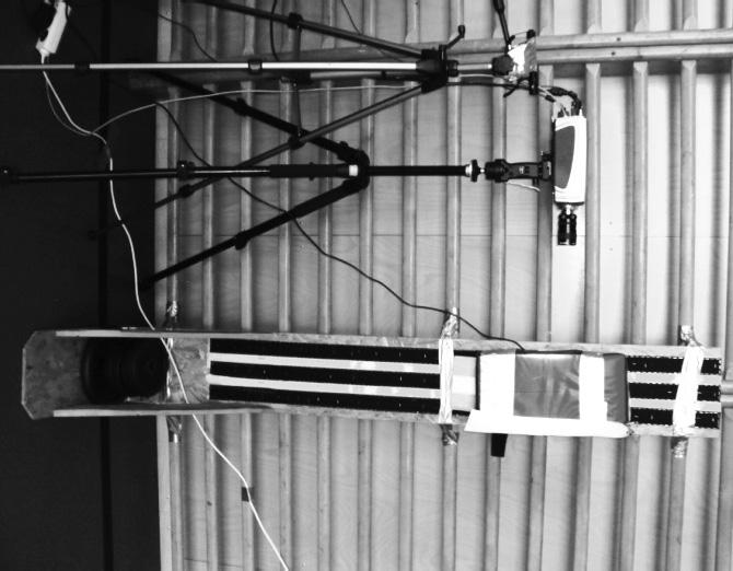 Měření síly úderové techniky v kjókušinkai karate Hitting Power Measurement in Kyokushinkai Karate Měření rychlosti Pro měření rychlosti byla využita vysokorychlostní kamera Olympus i-speed 2.