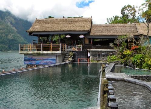 balisafarimarinepark.com Adresa: Jl.Bypass Prof.Dr.