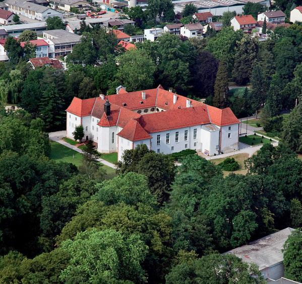 Grofje Szápáry so bili z Mursko Soboto povezani do 30. let 20. stol., ko je bilo njihovo premoženje razprodano na dražbi. Večinsko slovensko prebivalstvo je konec 1.