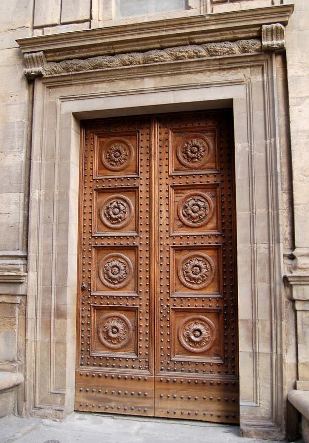 Vstupní portál, Palazzo