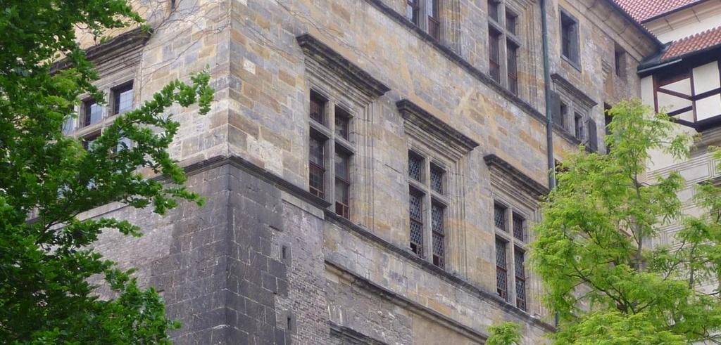 38. Detail fasády Ludvíkova křídla, dokončeno kolem roku