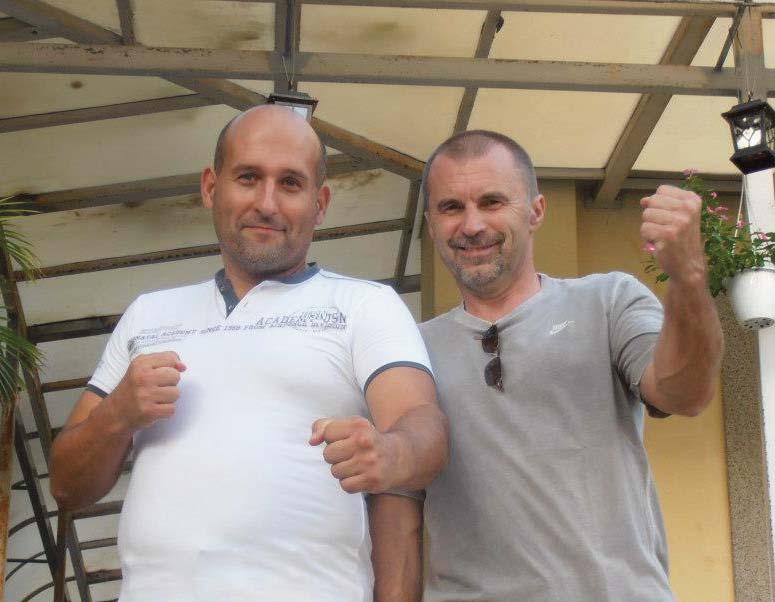 Predstavujeme úspešných Miroslav Šenk Tréner roka 2011, vždy veselý a usmiaty, šéftréner klubu FKŠ Prievidza Čo Vás priviedlo ku karate? Bratranec.