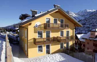 Skirama Dolomiti 16 ano RESIDENCE ANNA C 83 100 m poloha: Tonale, centrum - 200 m, skiareál Tonale / Ponte di Legno - 100 m, skibus - 10 m, Hotel Gardenia - 200 m vybavenost a služby: recepce, bar,