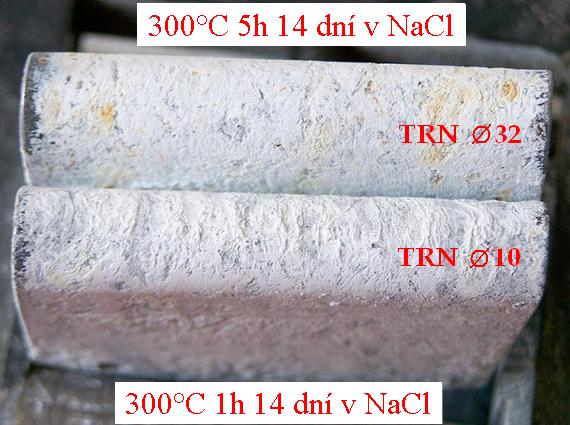 strany vlivem tlakových napětí. Přitom nezáleží na teplotě, při které byla tato tepelná úprava provedena (platí jak pro 300 C, tak i 250 C).