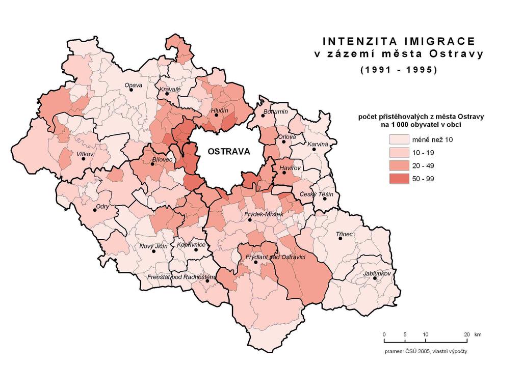 Ze srovnání map na obrázcích č. 2a a 2b je opět patrné zvýšení relativní intenzity imigrace z Plzně do jeho zázemí, a taktéž se objevují obce 
