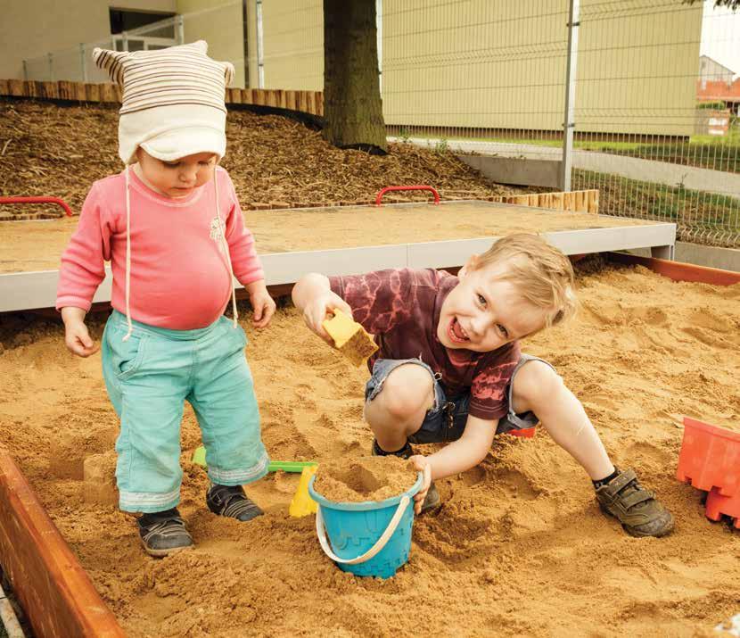 DOPLŇUJÚCE PRVKY DETSKÝCH IHRÍSK Ak by ste radi doplnili niektoré zostavy či jednotlivé prvky, alebo nejakým ďalším spôsobom chceli obohatiť doteraz nevyužitý priestor, môžete tak urobiť