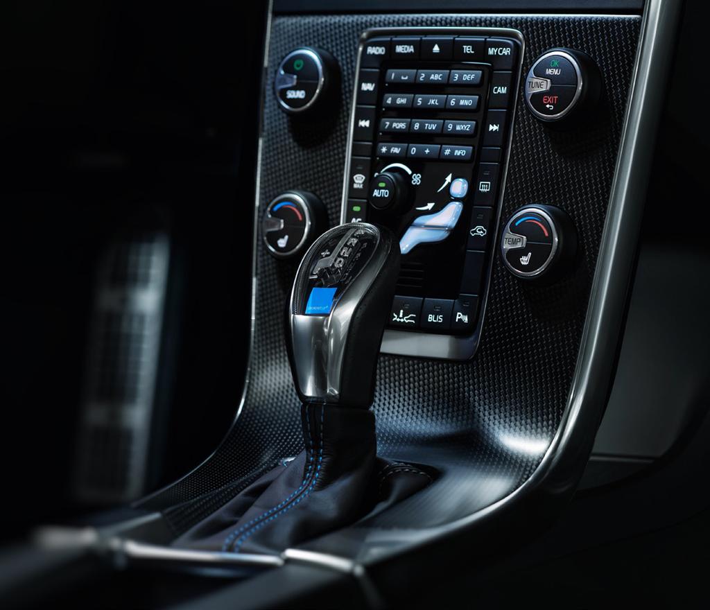 karbónové obloženie interiéru POLESTAR 0 s kód Čalúnenie a interiér Unikátne