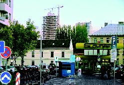 Keď utíchne na verejnosti rozruch, ktorý skôr či neskôr utíchne, investor zaplatí alebo tiež nezaplatí pokutu, úrady stavbu zlegalizujú a investor s úsmevom v stavbe pokračuje.