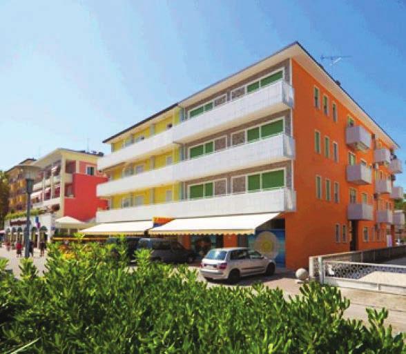 138 taliansko rezidencia IDA stredisko Bibione Spiaggia Poloha: v časti Bibione Spiaggia v blízkosti centra s obchodíkmi a reštauráciami Popis a pláž: moderné apartmány cca 200 m od piesočnatej pláže