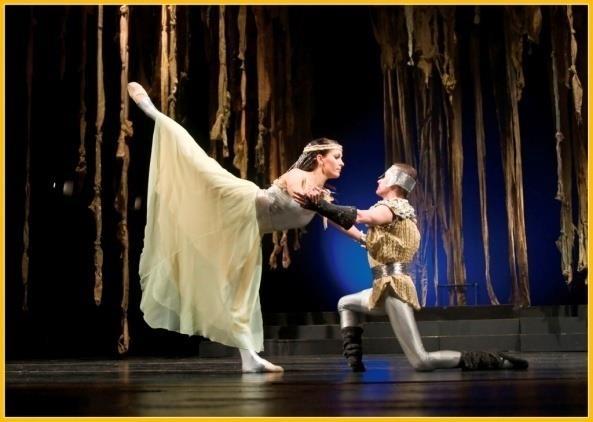 Režie a choreografie: Výtvarník kostýmů: Výtvarník scény: balet Premiéra: Délka představení: Počet přestávek: Martin Tomsa