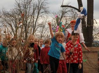 Dozvěděli se i další zajímavosti o divokých zvířatech chovaných v Zoo Brno. Výukový program Jaro a tradice The educacional program named Spring and Traditions TyfloCentrum Brno, o. p. s., centrum pro nevidomé a slabozraké, Chaloupkova 3, Brno V roce 2016 proběhla jedna návštěva.