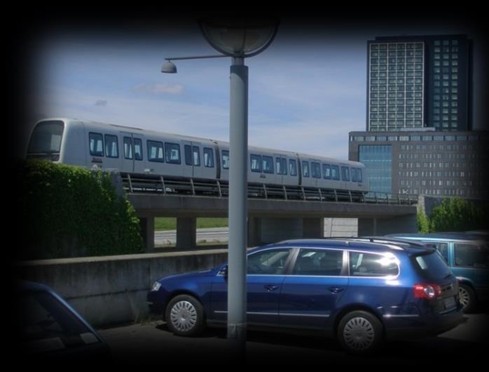 Strategické řízení městské mobility (2) Realizovat čistou městskou mobilitu znamená řešit a prosazovat rovnováhu mezi dopravou hromadnou a individuální, včetně řešení dopravy v klidu (parkování) mezi