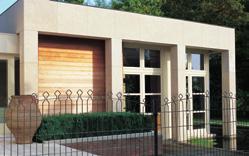 Panelové systémy Bekafor Prestige je exkluzívny a dekoratívny panelový systém oplotenia, ktorý poskytuje dokonalú ochranu domu a záhrady. Bekafor Prestige je vynikajúcou alternatívou kovaného železa.