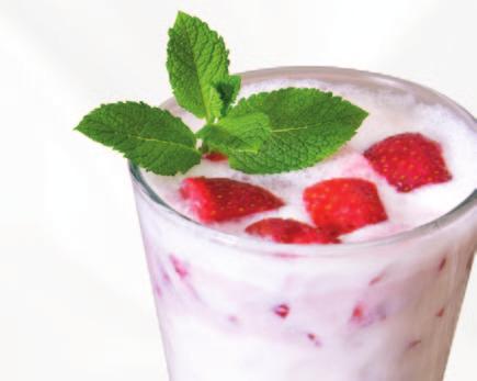NÁPOJE NÁPOJE SMOOTHIE S OVOCEM, AMARETTEM A VLOČKAMI 1 Nutridrink Juice style s příchutí jablečnou 200 ml, 5 g ovesných vloček, 1