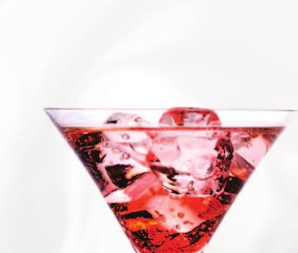 1 Nutridrink Juice style s příchutí jahodovou 200 ml, Pearl Rosé nealkoholické šumivé víno, šťáva z limetky a pomeranče, 70 g hroznového vína, 20 g jablka, 20 g pomeranče, 30 g jahod, 20 g