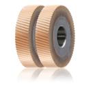 All knurling wheels in the standard zeus product line are therefore made of power metal. The material features high hot hardness and compression strength, as well as durability and resistance to wear.