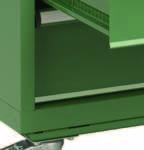 Standardní výbava zásuvkové skříně obsahuje mechanismus centrálního zamykání a
