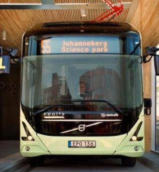 OppCharge Cenově optimalizovaný nejpoužívanější nabíjecí systém elektrobusů Bez omezení dojezdu busů v provozu. Používá nabíjecí stanice na terminálech. Vysoké využití nabíjecí infrastruktury.