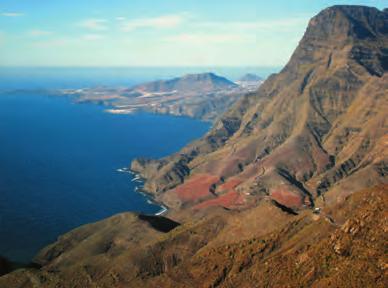 tak něco mezi Tenerife a Madeirou. Náš pestrý turisticko-poznávací program je průřezem těch nejhezčích horských tras či největších zajímavostí, jaké jsme pro Vás našli.