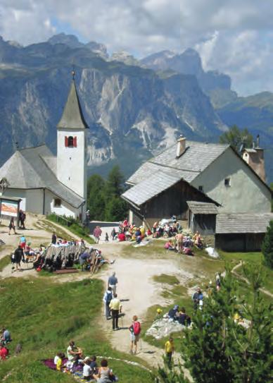 Ubytování je v pěkném osvědčeném penzionu ve vesničce Natz poblíž města Brixen. V ceně jsou 2lůžkové pokoje s přísluš., na přání možno i 3lůžkové a 4lůžkové (4lůžkové sleva 300 Kč/os).