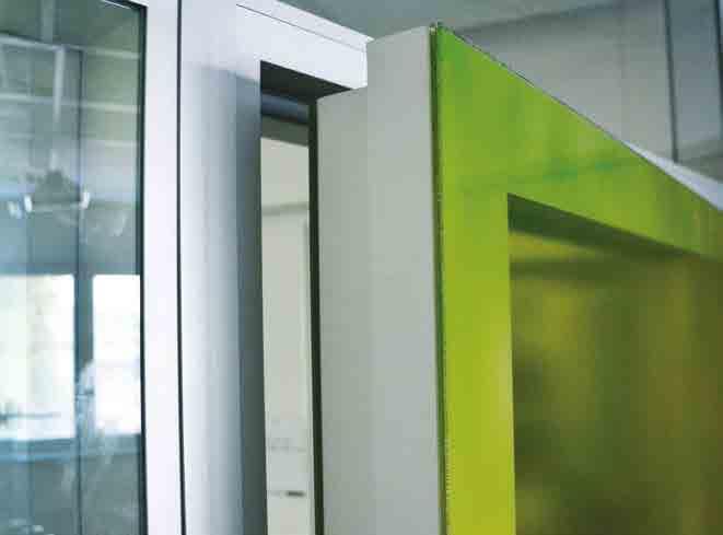 Materiál Hliníkový rám Hliníkový rám Výplň LIK-Glass LIK-Glass Tloušťka