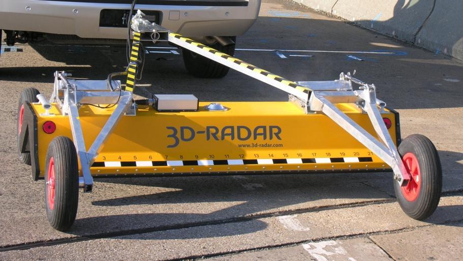 7 Systém GeoScope Mk IV s polem antén šířky 1,8 m pro 3D mapování (zdroj 3D-Radar) Největší výrobci a provozovatelé georadarových systémů jsou sdruţeni v evropské asociaci EuroGPR (http://www.eurogpr.
