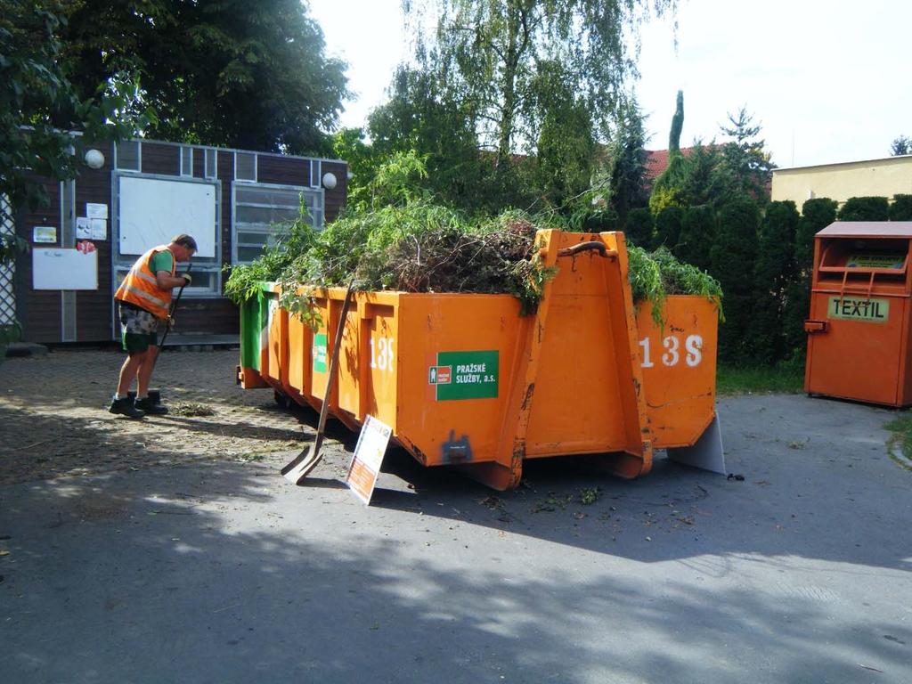 V případě potřeby je možné si u všech provozovatelů objednat odvoz odpadů přímo do sběrného dvora.