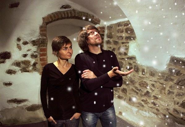 Atmosféra nahrávky se promítá i do vizuální podoby CD podklady pro grafické zpracování obalu a bookletu CD tvoří grafiky malířky Jany Švábové spjaté s petrovským prostředím.