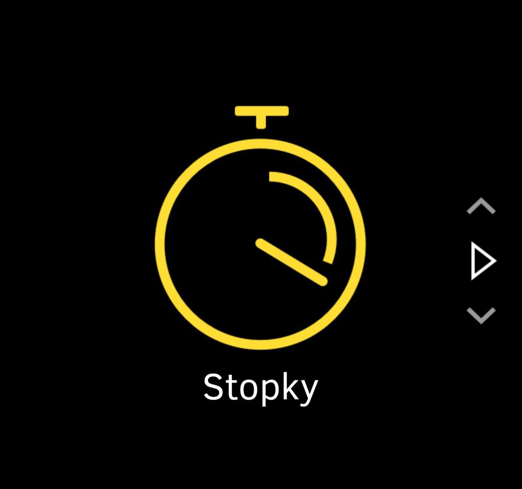 Stopky spustíte klepnutím na ikonu start nebo stisknutím horního tlačítka. Stopky zastavíte klepnutím na ikonu stop nebo stisknutím spodního tlačítka.