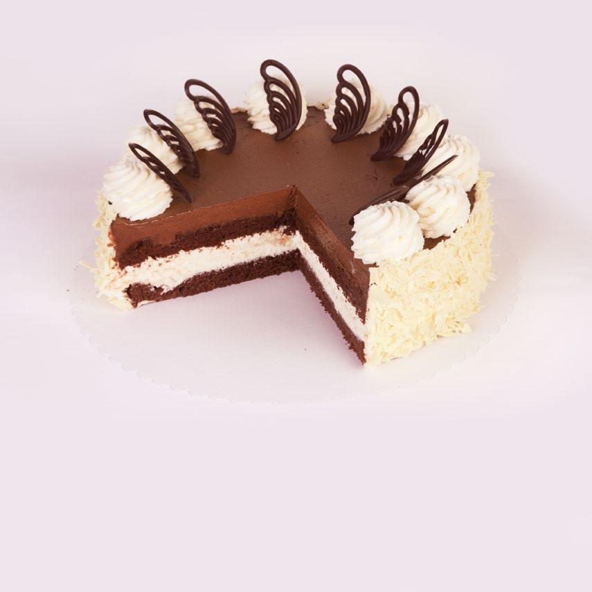 harlekýn kombinace lehkého čokoládového korpusu, pařížské a bílé šlehačky, dozdobená bílými čoko hoblinkami, bílou šlehač- belgický čokoládová pohádka z