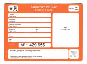 Žiacky preukaz je univerzálny pre vlakovú aj autobusovú dopravu, ale platí len na JEDNU jedinú trasu, zo školy domov a späť, so zľavou okolo 35%. Ona sa nejako zvláštne počíta.
