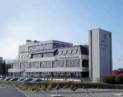 Galway Galway Cultural Institute 50+ počet obyvatel 70 000, západní pobřeží Irska Škola Galway Cultural Institute byla založena v roce 1989 a již dlouho je proslulá svými vyučovacími metodami,