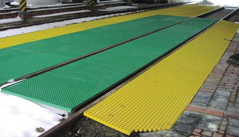 2.2 KOMPOZITNÍ ROŠTY NOSNOST SKLÁDANÝCH ROŠTŮ PREFAPOR SPOJITÉ ZATÍŽENÍ [kg/m 2 ] TYP VZDÁLENOST PODPĚR 500 600 700 800 900 1000 1100 1200 PREFAPOR 15x23/25 5 820 3 370 2 120 1 330 830 550 370 260