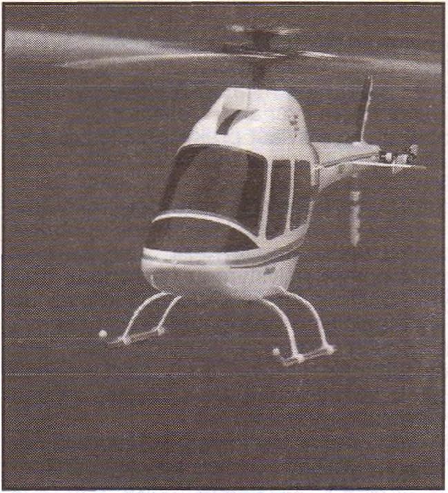 O ba m odely m ají klasickou balsovou kostru. RC vrtulníky u G raupnera zastupoval m odel M ega Star (obr. 2) na motor o objem u 10 cm 3. Průměr rotoru m á 1 400 mm a hm otnost 4 000 g.