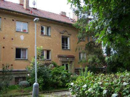 62. Pod sady 1711/32, na pozemku parc.č. 2967/14 o výměře 147 m² v k.ú.