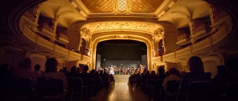 Grandhotel Ambassador Národní dům () Slavnostní sál