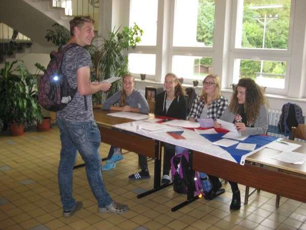 Kdy: 3. a 4. října 2017 Studentské volby Kde: SPŠS Vsetín O co šlo: Studentské volby do Poslanecké sněmovny Parlamentu České republiky 3. a 4. října 2017 Začátkem října proběhly na SPŠS Vsetín Studentské volby 2017.