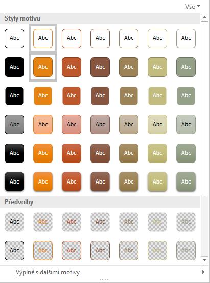Pozadí přebírá z barvy Zvýraznění 1 motivu, tj. oranžové. OBR.