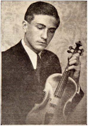 1933 Jan Kubelík s Alfredem Holečkem a Váša Příhoda (klavírní doprovod nebyl nikde uveden).