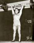 místo a zlato vyhrál na zimních akademických sportovních hrách. Plavci Dukly Praha překonali v roce 1963 dvanáct čs. rekordů na fotografii Jindřich Vágner. Ragby Přeborníci republiky 1954.