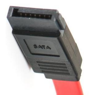 taktovací frekvence) se více projeví parazitní kapacity a zvýšené rušení mezi vodiči, větší šířka sběrnice obvykle znamená širší kabel, sériová rozhraní používají pro přenos dat tzv.