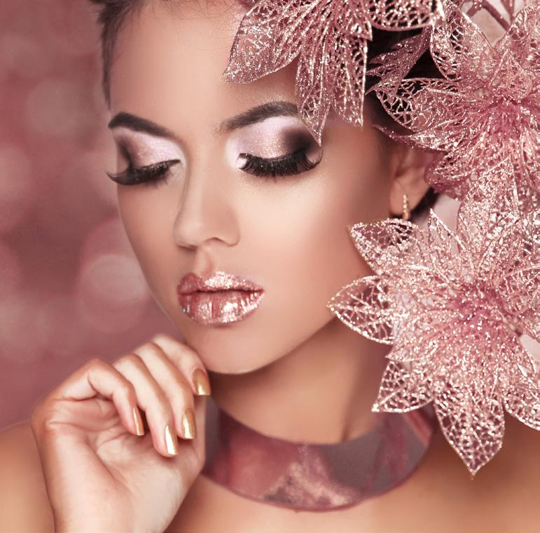 EXPA LINE EXCLUSSIVE LINE MODELOVACÍ GELY CLEAR 3v1 GEL JEDNOFÁZOVÝ VLASTNOSTI: Průzračný, samovyrovnávací, jednofázový gel, spíše řidší konzistence, se snadnou aplikací.