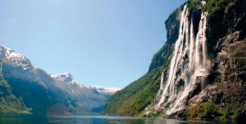 Norsko poznávací zájezd NORSKO NEJEN PRO 55 + Ocitnete se s námi u majestátních fjordů, uvidíte ledovcové splazy největšího evropského pevninského ledovce, stanete u nespoutaných řek a vodopádů,