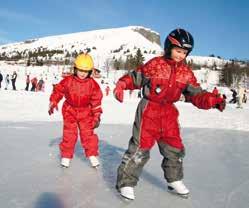 Lyžování na pečlivě upravených svazích s garancí dostatku přírodního sněhu, v nejlepším finském lyžařském středisku.