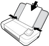 2. Vodítko šířky papíru vytáhněte co nejdál. 3. Vložte papír tiskovou stranou nahoru, a upravte vodítka šířky tak, aby těsně doléhala ke stranám obálky.