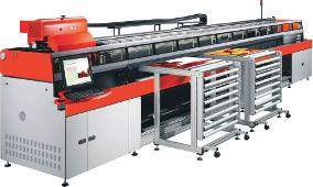 Svět tisku 7 8/2008 41 Produkty Matan Barak 3/5 Nejvýraznější vývoj v segmentu velkoformátových digitálních tiskových strojů v současnosti zaznamenáváme u ink-jetových tiskáren využívajících UV
